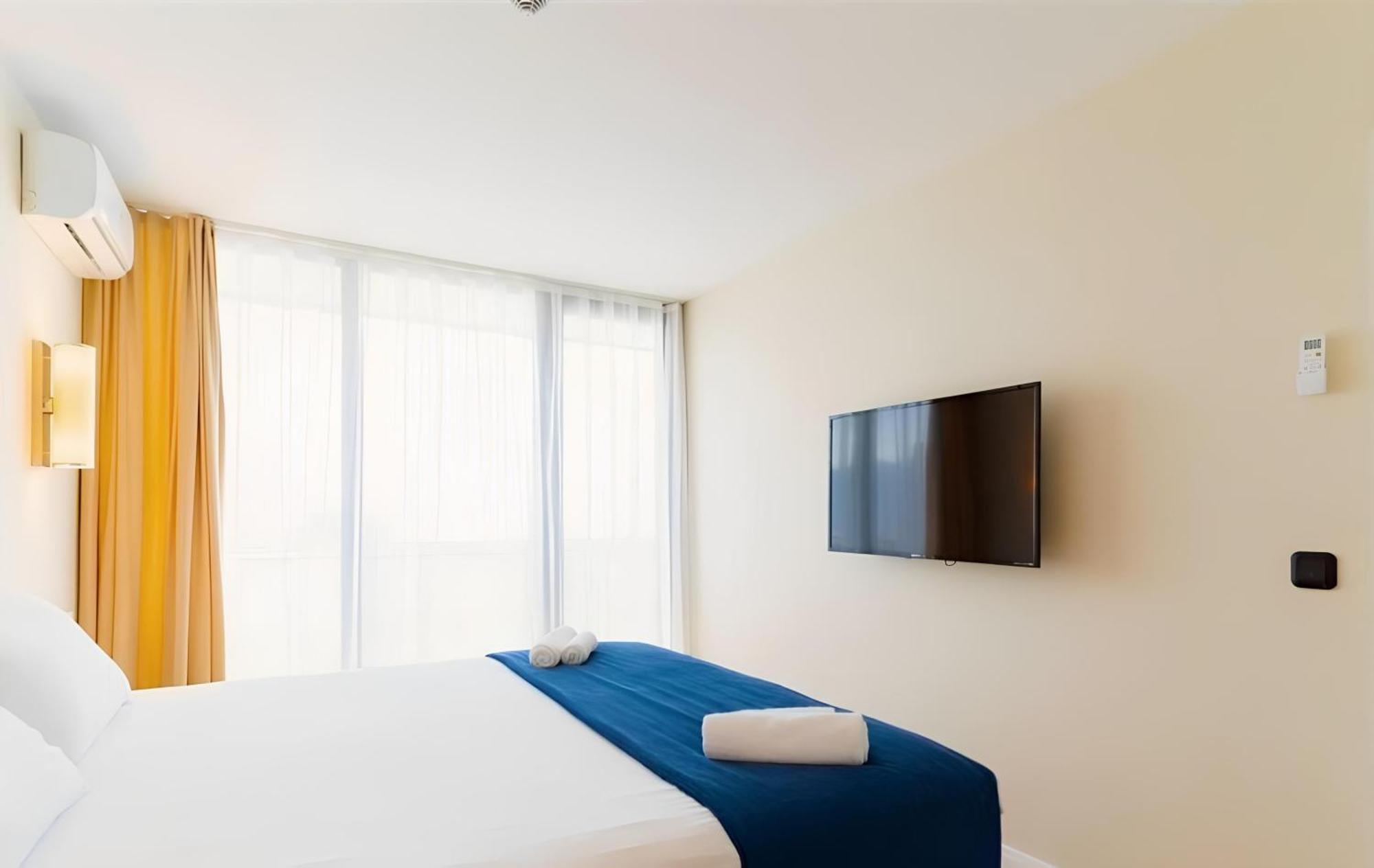Panorama Seaview Batumi Lux Orbi City Экстерьер фото